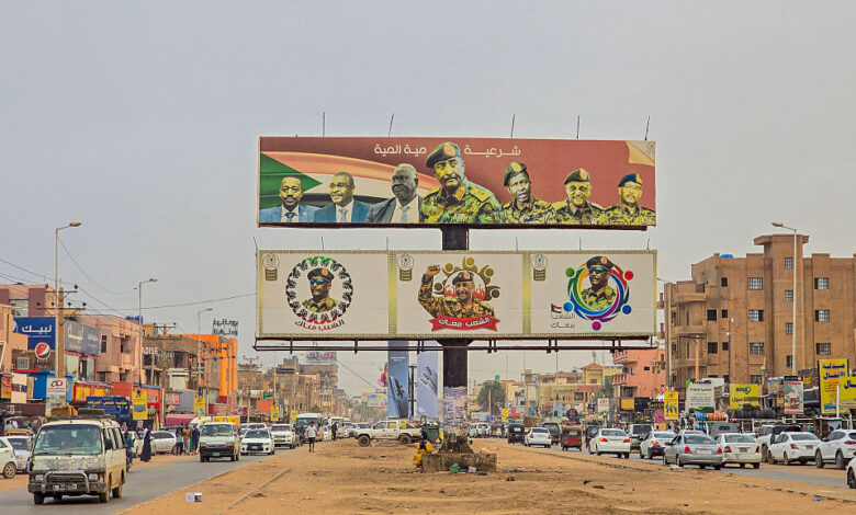 الديمقراطية في السودان
